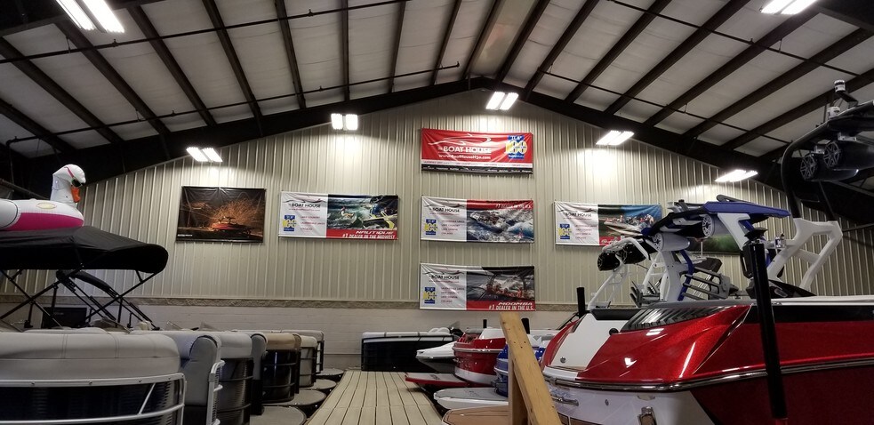 More Photos Of 2101 Route 176, Prairie Grove Showroom For Sale