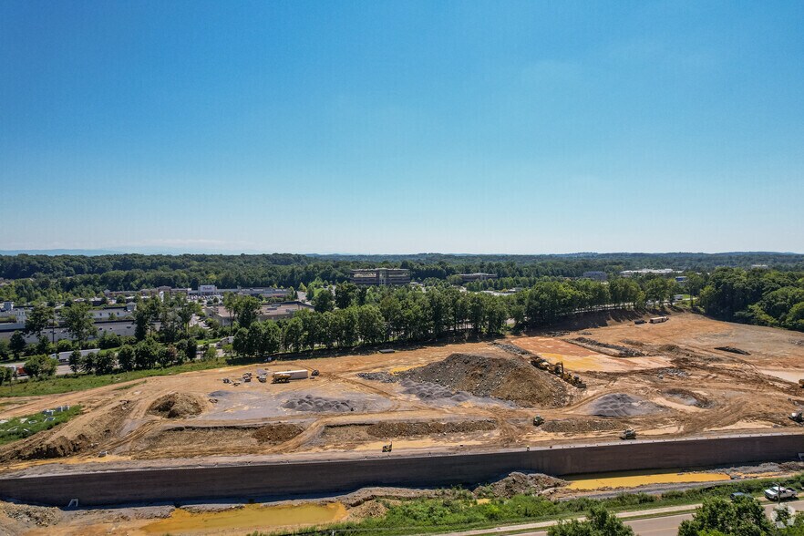 More Photos Of 11400 Outlet Dr, Knoxville Golf Course Driving Range For Sale