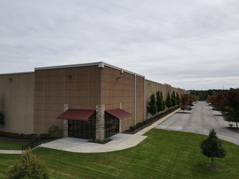 More Photos Of 2010 Jacksons Pointe Court, Zelienople Warehouse For Lease