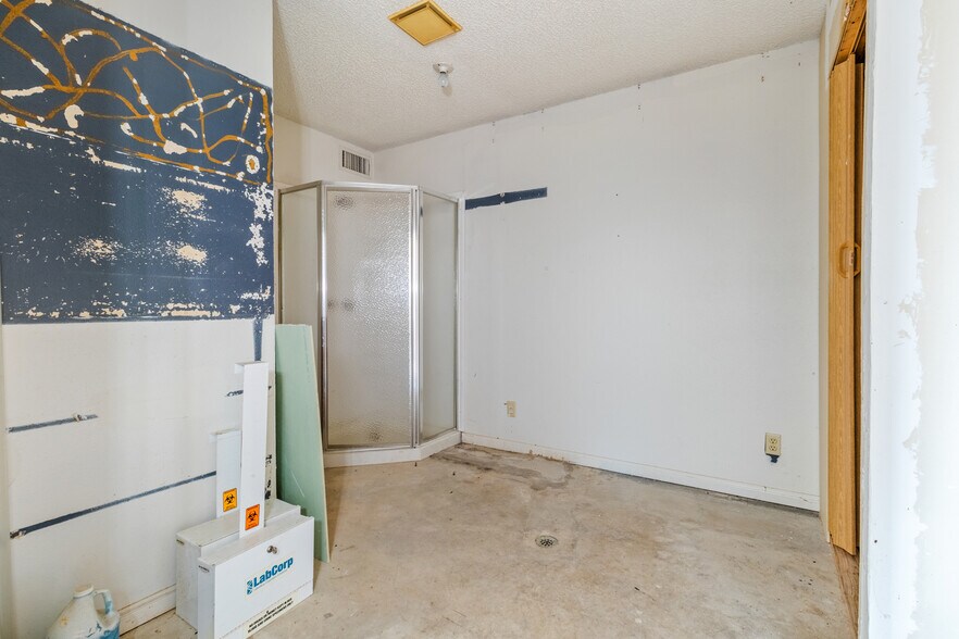 More Photos Of 2900 Trimmier Rd, Killeen Medical For Sale