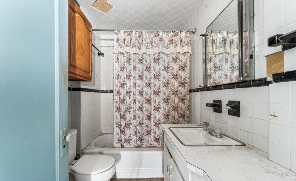 More Photos Of 93 CFJ Blvd, Johnson City Restaurant For Sale
