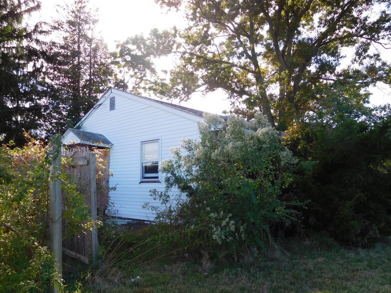 More Photos Of 896-900 Courses Landing Rd, Penns Grove, Carneys Point Industrial For Sale