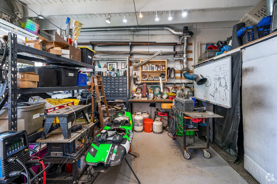 More Photos Of 1200 24th St, Oakland Warehouse For Sale