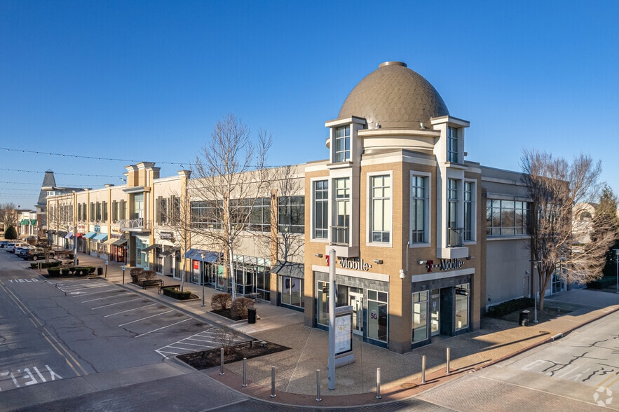 More Photos Of 2203 S Promenade Blvd, Rogers Storefront Retail Office For Lease
