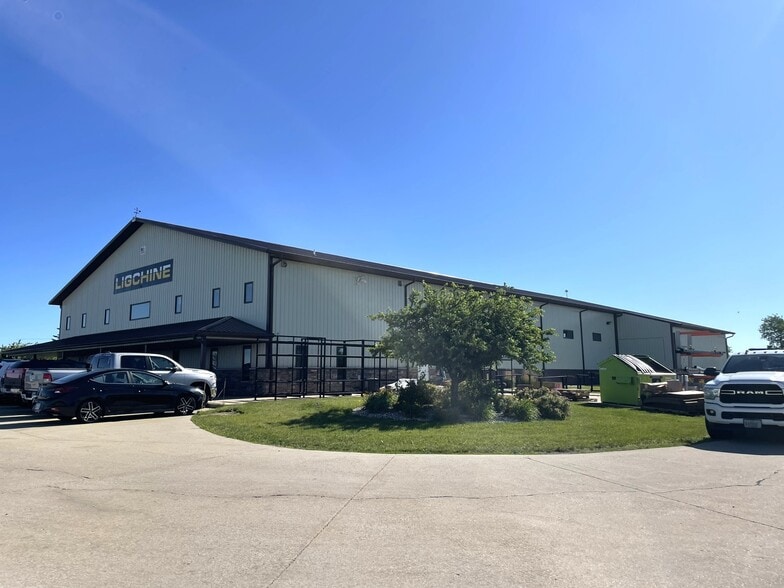 More Photos Of 680 Gerry Way, Darien Warehouse For Sale