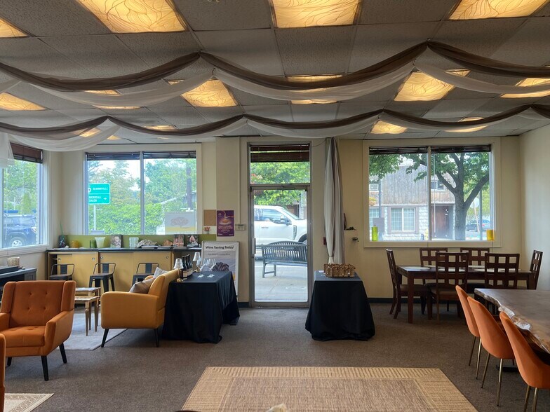 More Photos Of 502 Trade St, Amity Freestanding For Sale