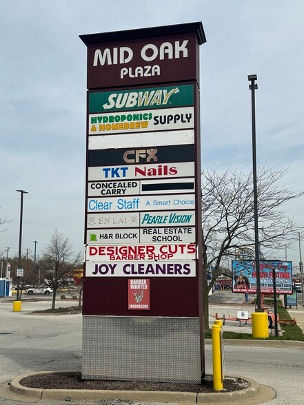 More Photos Of 14700-14738 S Cicero Ave, Midlothian Unknown For Lease