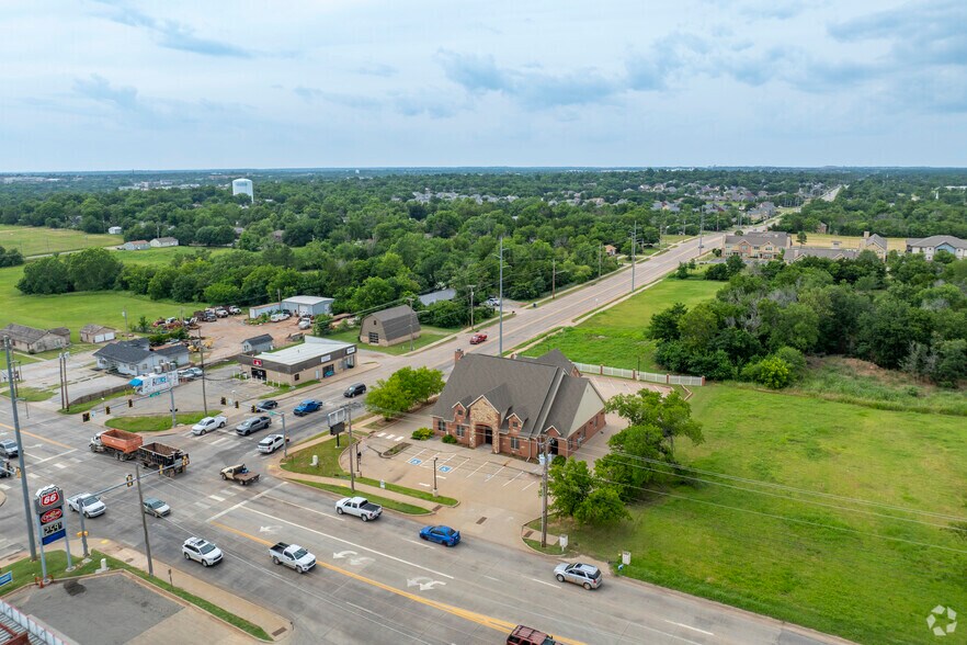 More Photos Of 525 S Jardot Rd, Stillwater Office Residential For Sale