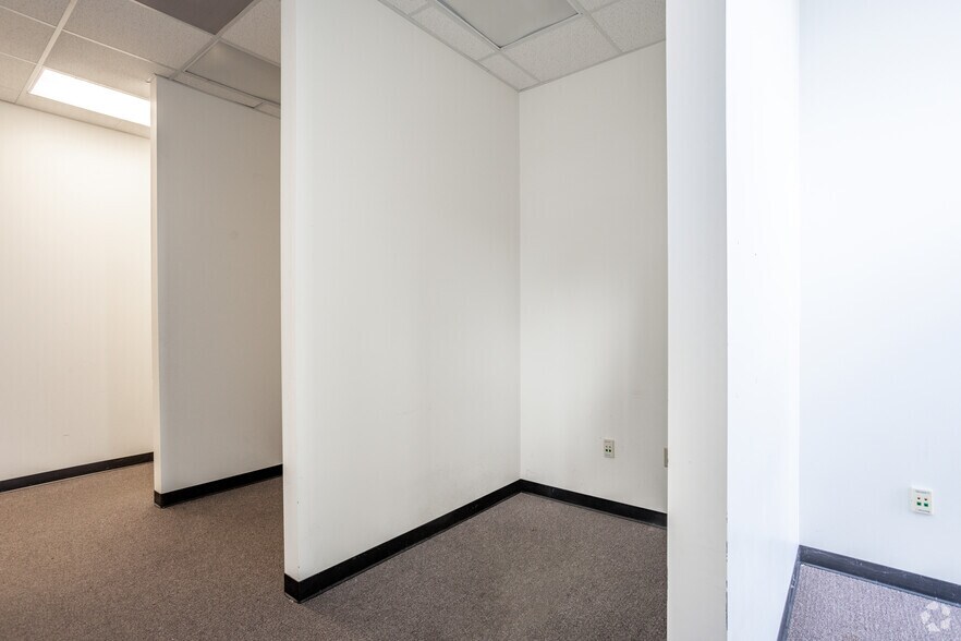 More Photos Of 2160 Commerce Dr, Monroe Storefront Retail Office For Lease