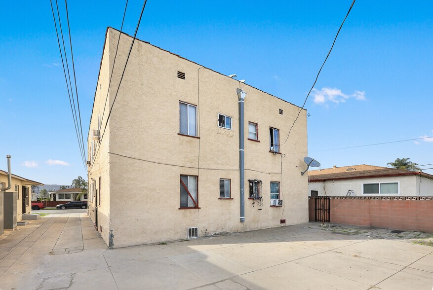 More Photos Of 960 Simmons Ave, Los Angeles Apartments For Sale