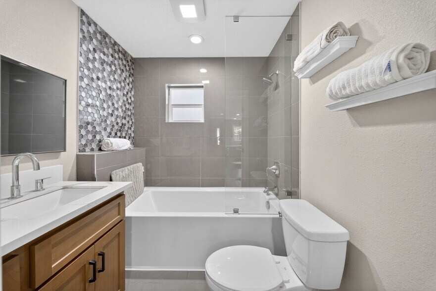 More Photos Of 919 Old Canyon Rd, Fremont Multifamily For Sale