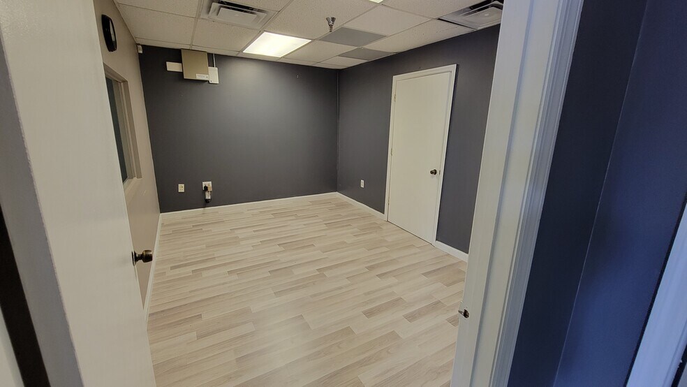 More Photos Of 10207-10235 General Dr, Orlando Warehouse For Lease