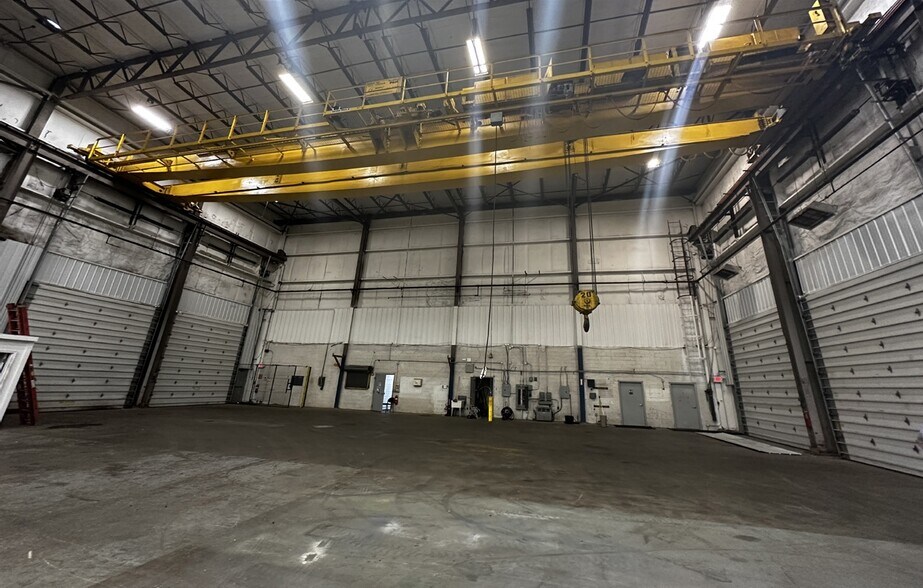 More Photos Of 23680 Research Dr, Farmington Hills Warehouse For Sale