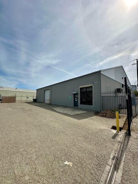 Primary Photo Of 612 Buena Vista Ave, Stockton Warehouse For Lease