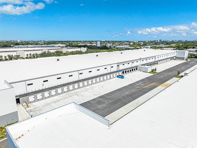 More Photos Of 311 Racetrack Loop, Pompano Beach Unknown For Lease