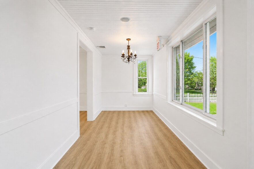 More Photos Of 118 Columbus Ave, Valhalla Office Residential For Lease