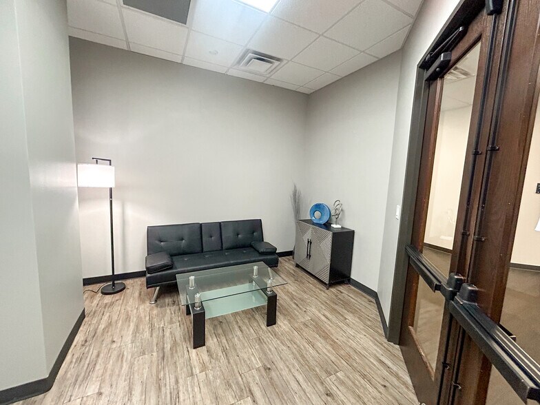 More Photos Of 2701 Sunset Ridge Dr, Rockwall Office For Lease