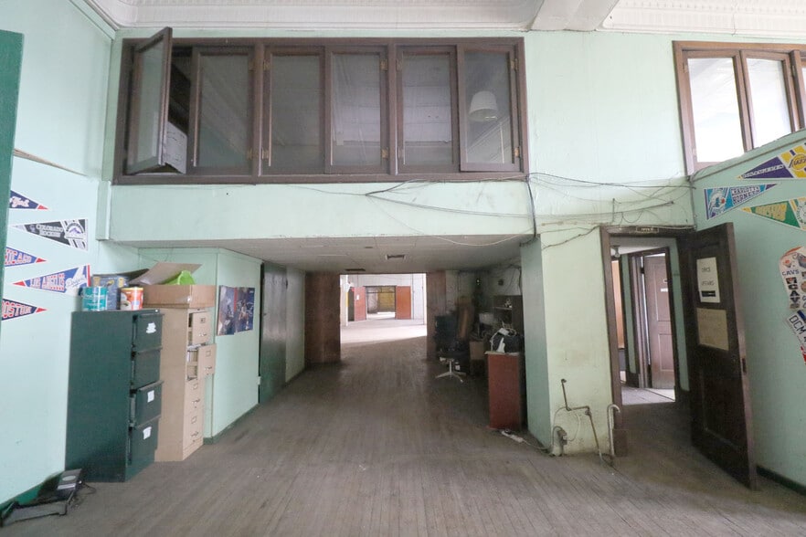 More Photos Of 312 N 7th St, Steubenville Warehouse For Sale