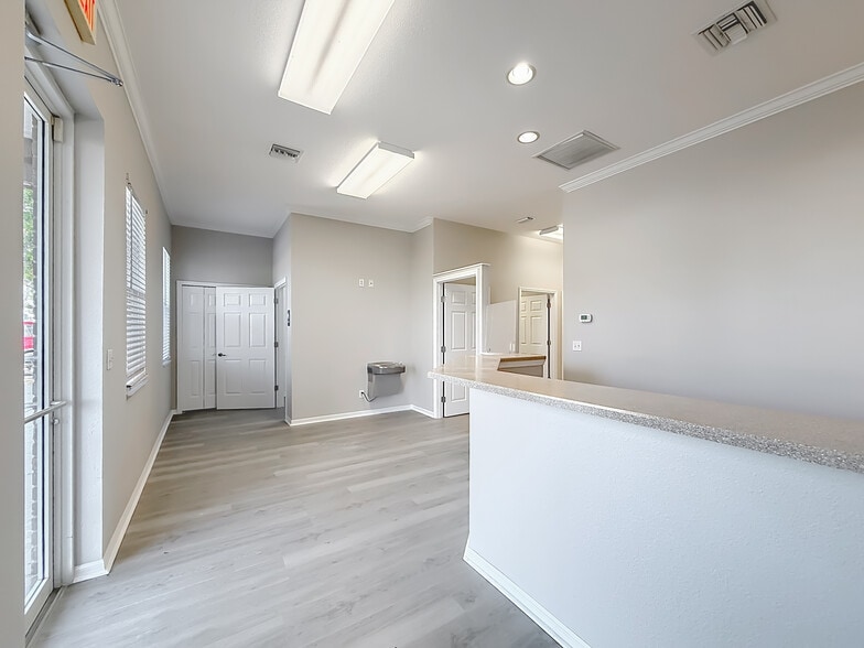 More Photos Of 15151 S US Highway 441, Summerfield Medical For Sale