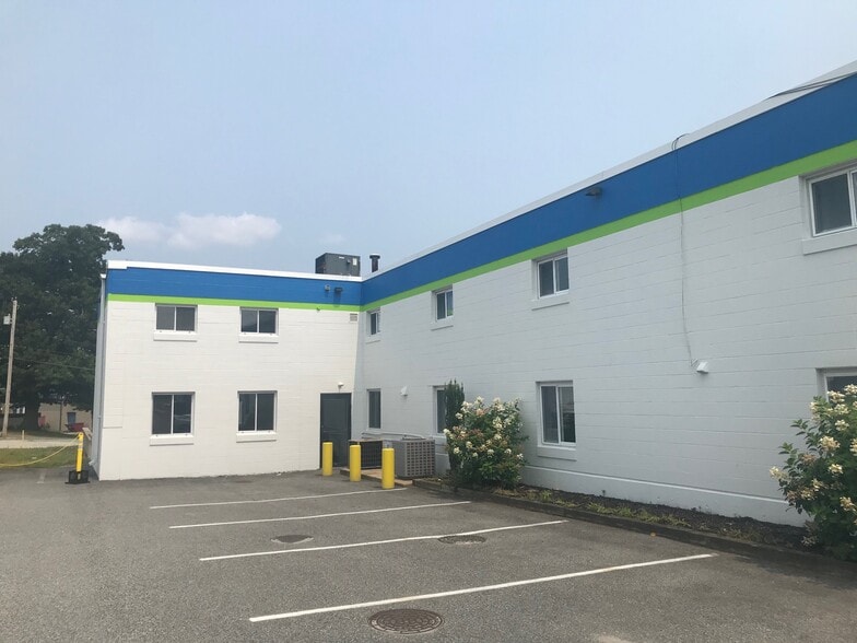 Primary Photo Of 166 Lavan St, Warwick Distribution For Lease