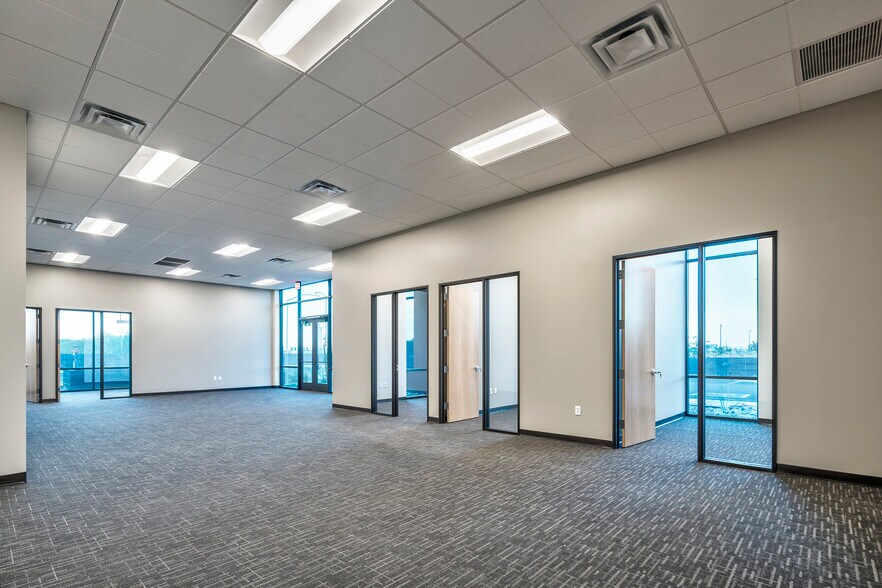 More Photos Of 9512 E Elliot Rd, Mesa Warehouse For Lease