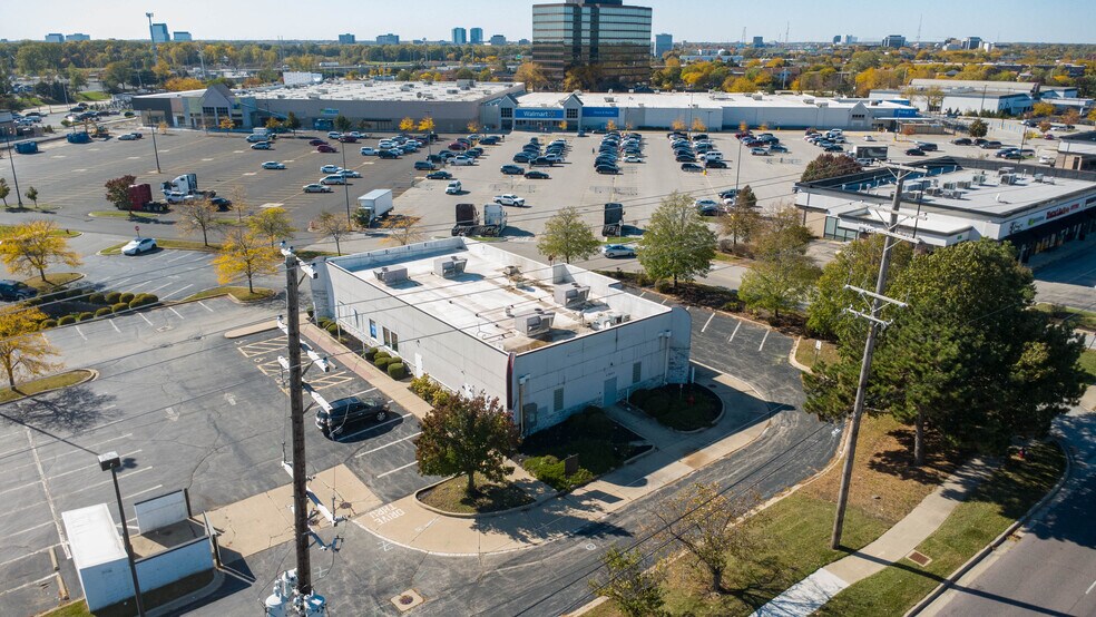 More Photos Of 1501 Algonquin Rd, Rolling Meadows Restaurant For Lease