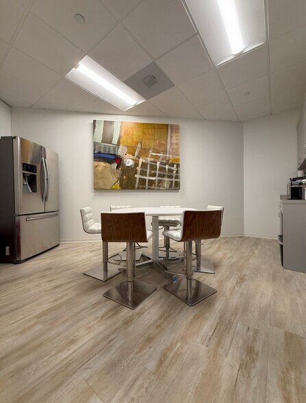 More Photos Of 3355 W Alabama St, Houston Office For Lease