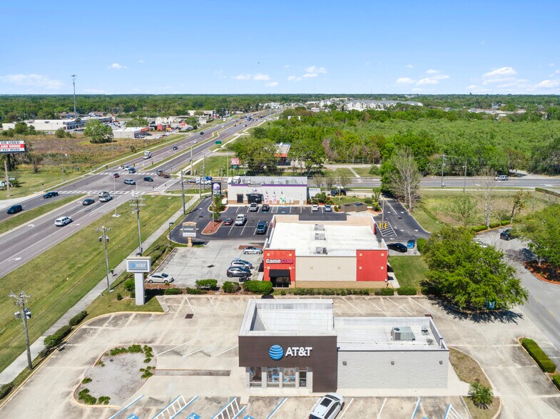More Photos Of 6751 N Church Ave, Mulberry Freestanding For Sale