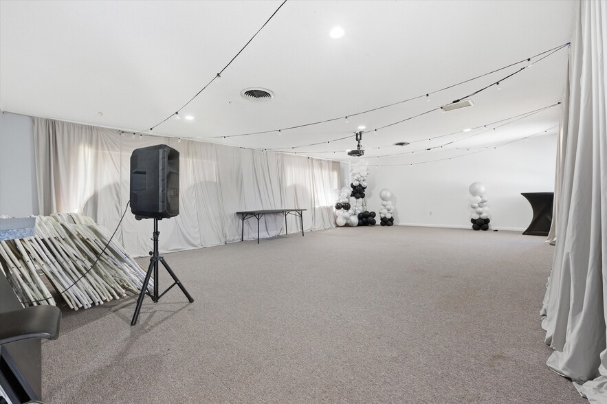 More Photos Of 6104 Polk Ave, Lakeland Religious Facility For Sale