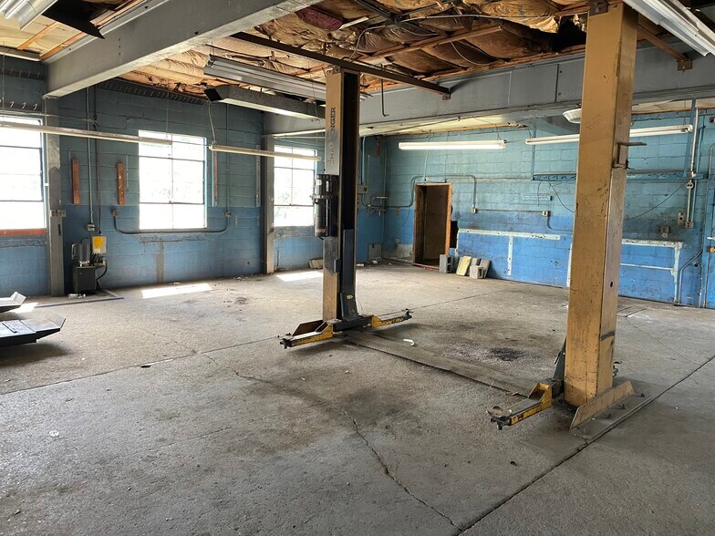 More Photos Of 18 Gettysburg Pike, Mechanicsburg Specialty For Lease