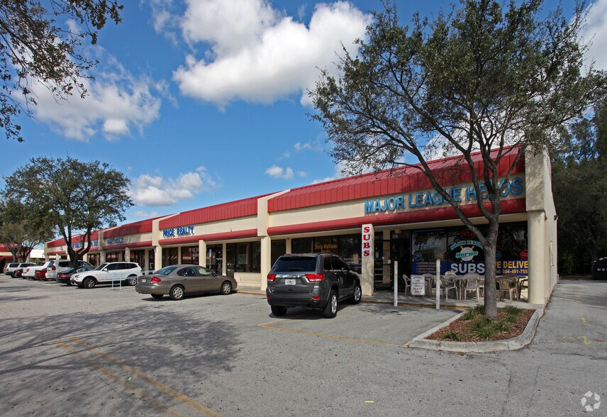 More Photos Of 933-1007 W Commercial Blvd, Fort Lauderdale Unknown For Lease