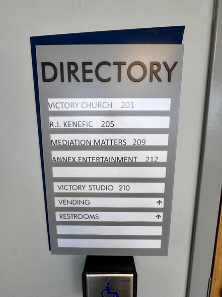 More Photos Of 10 Russell Rd, Albany Office For Sale