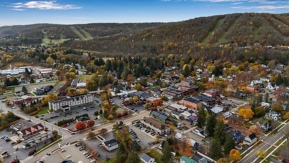 More Photos Of 38 Washington St, Ellicottville Storefront For Sale