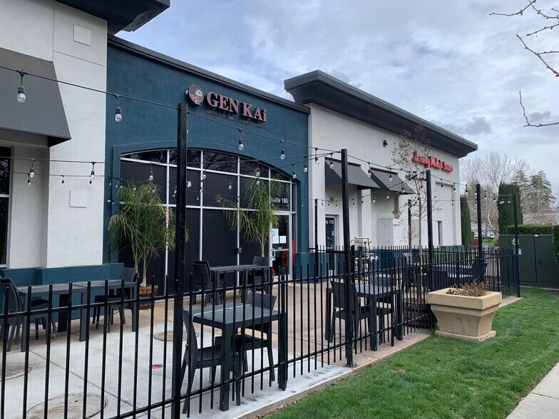 More Photos Of 605 Mangrove Ave, Chico Storefront Retail Office For Sale