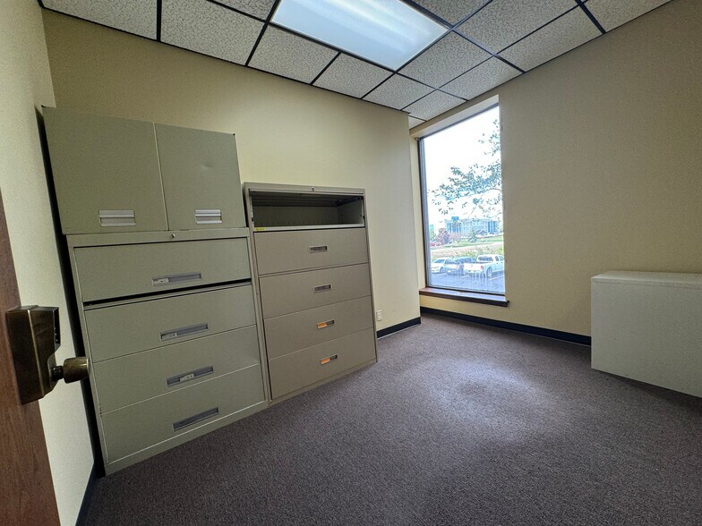 More Photos Of 8396 Mississippi St, Merrillville Coworking Space