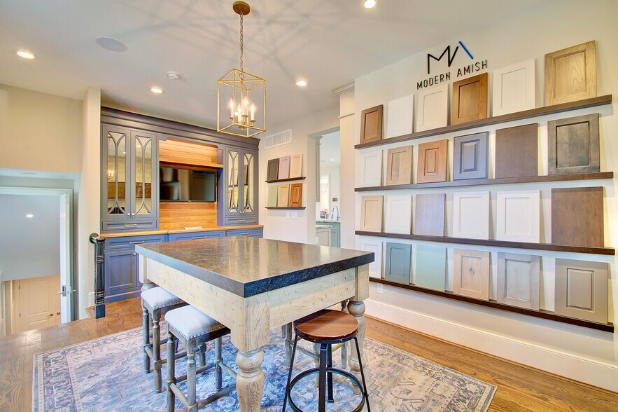 More Photos Of 33 N Fort Thomas Ave, Fort Thomas Office For Sale