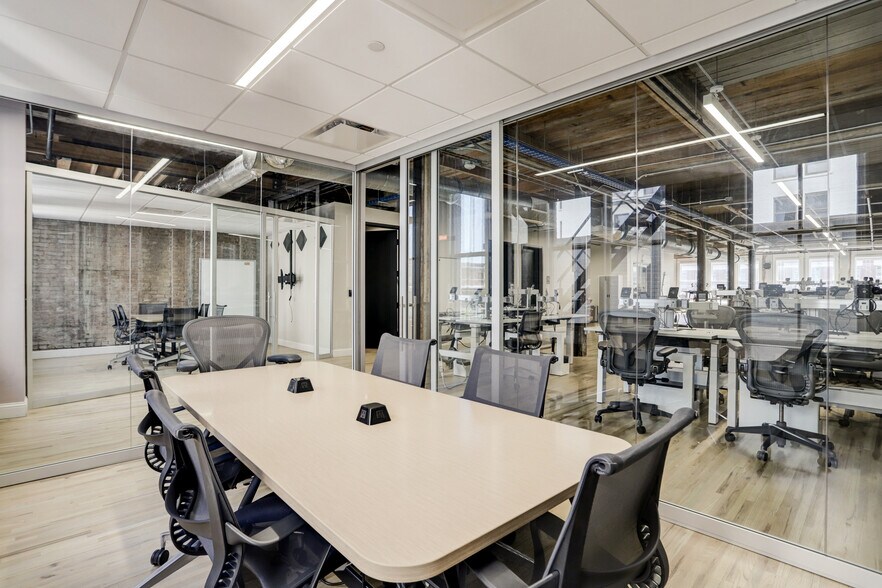 More Photos Of 114 Main St, Houston Loft Creative Space For Lease