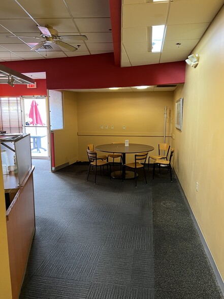 More Photos Of 154 New Britain Ave, Rocky Hill Restaurant For Sale