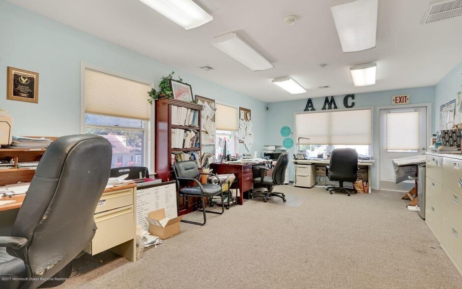 More Photos Of 65 Pennsylvania Ave, Waretown Marina For Sale