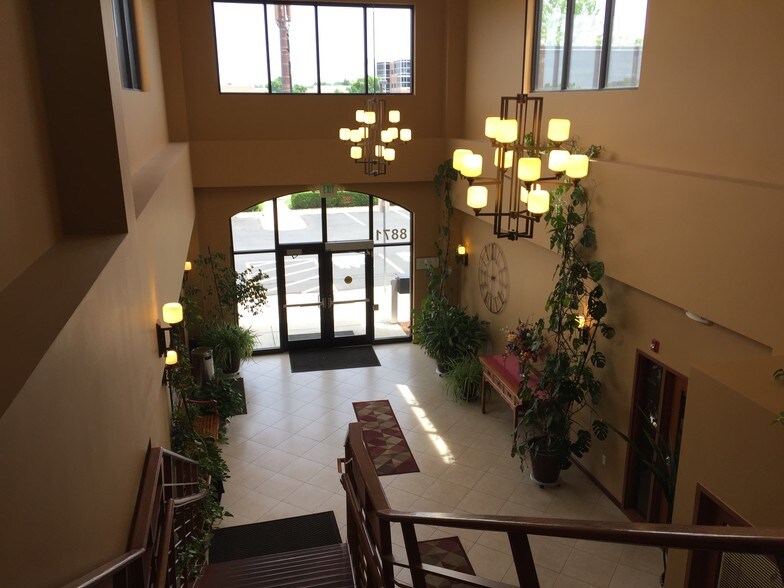 More Photos Of 8871 Ridgeline Blvd, Highlands Ranch Office For Lease