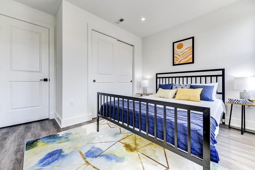 More Photos Of 1122 Bladensburg Rd NE, Washington Apartments For Sale