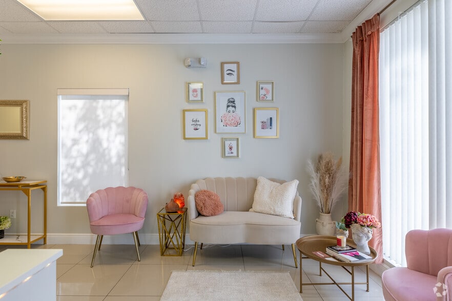 More Photos Of 811 SE 8th Ave, Deerfield Beach Office For Lease