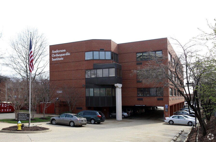 More Photos Of 2445 Army Navy Dr, Arlington Medical For Lease