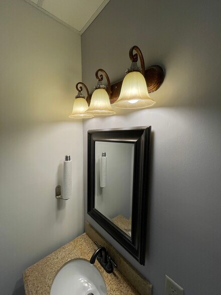 More Photos Of 101 Conner Dr, Chapel Hill Medical For Lease