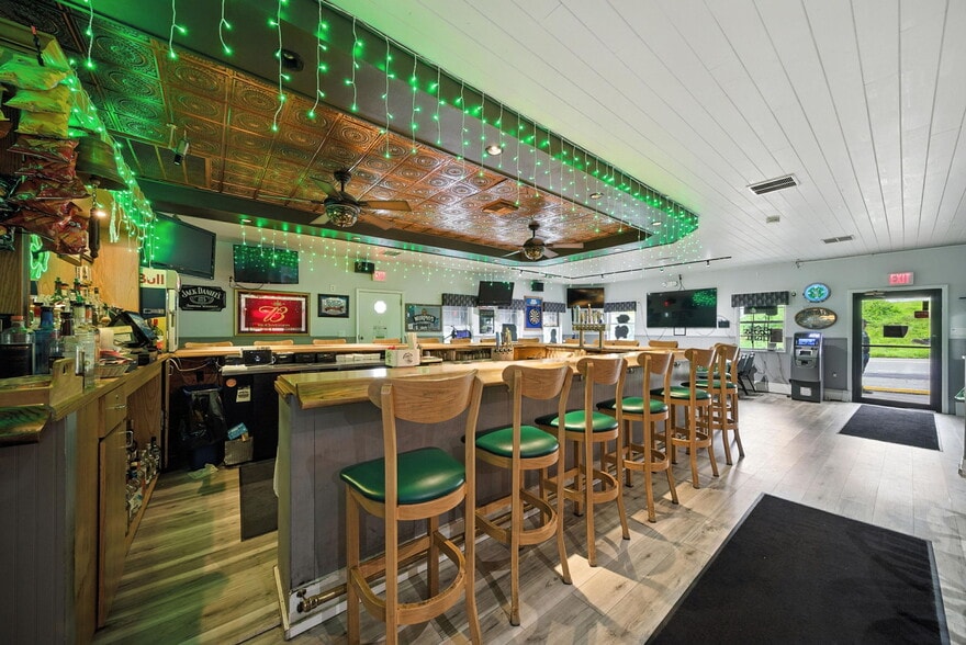 More Photos Of 260 Espanong Rd, Lake Hopatcong Restaurant For Sale