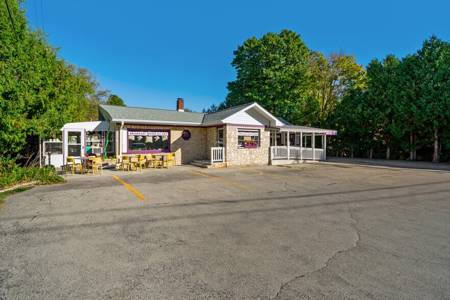 More Photos Of 7918 State Highway 42, Egg Harbor Restaurant For Sale