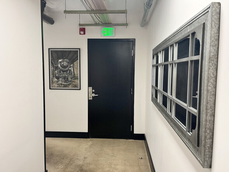 More Photos Of 249 Liberty St NE, Salem Storefront For Lease