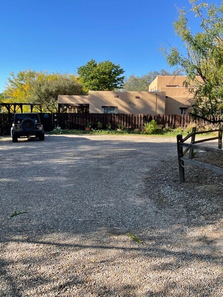 More Photos Of 1804 E College Blvd, Roswell General Retail For Sale