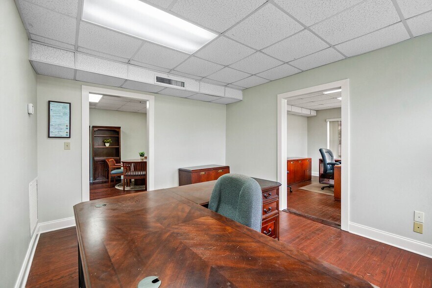 More Photos Of 120 S Olive Ave, West Palm Beach Office Residential For Lease