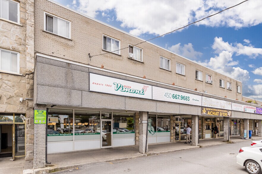 More Photos Of 1734-1762 des Laurentides, Laval Storefront Retail Residential For Sale
